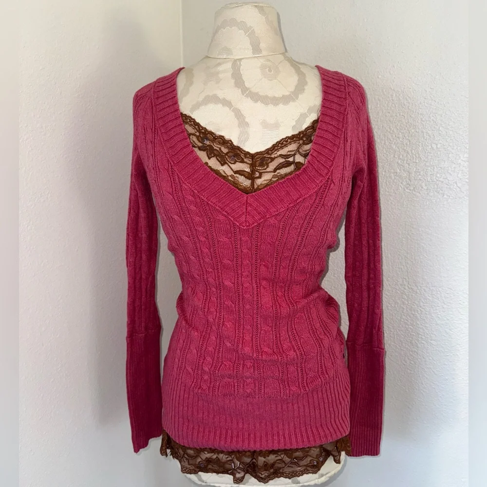 American Eagle Outfitters Y2K Women's Pink Jumper Cable Knit V-Nexk Sweater Sz M